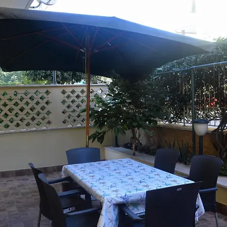 In Via Calvi Apartment